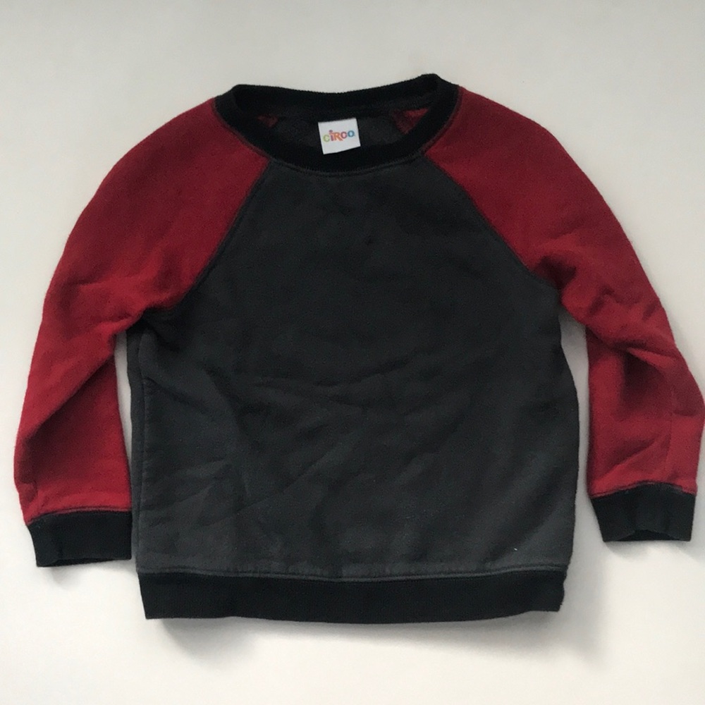 4T red gray black soft sweatshirt, no hood